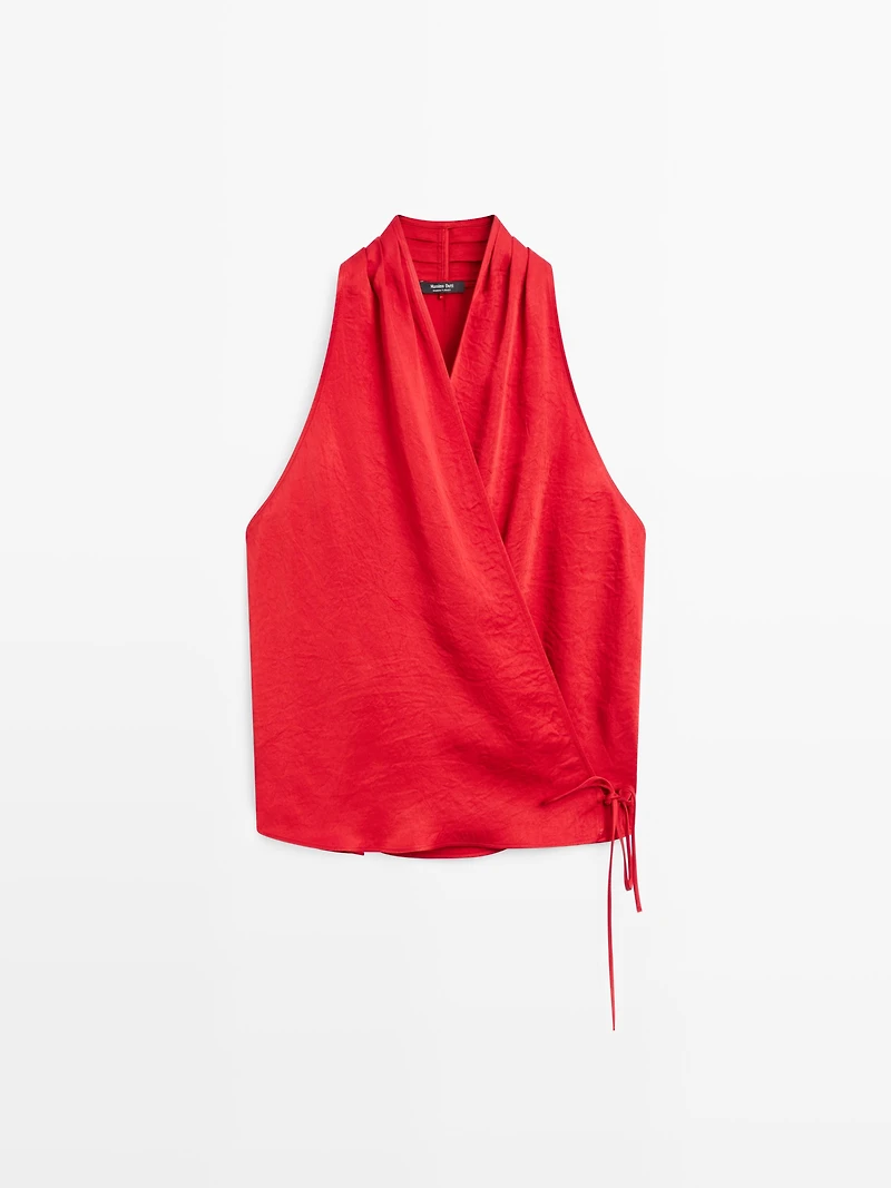 Flowing wrap top