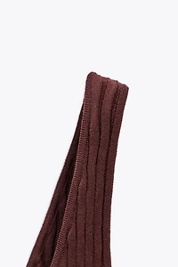 STRUCTURED KNIT TOP