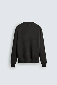 RIBBED TEXTURED SWEATER
