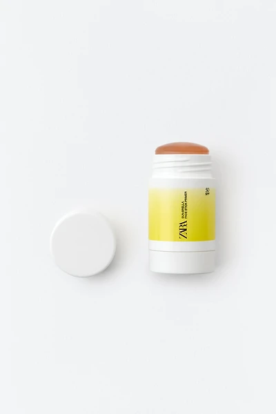 PRIMER STICK WITH SPF50