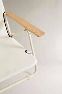 FOLDING BEACH CHAIR WITH WOODEN ARMRESTS