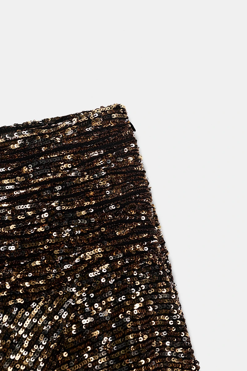 ASYMMETRIC SEQUIN SKORT