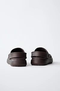 RUBBER CLOGS