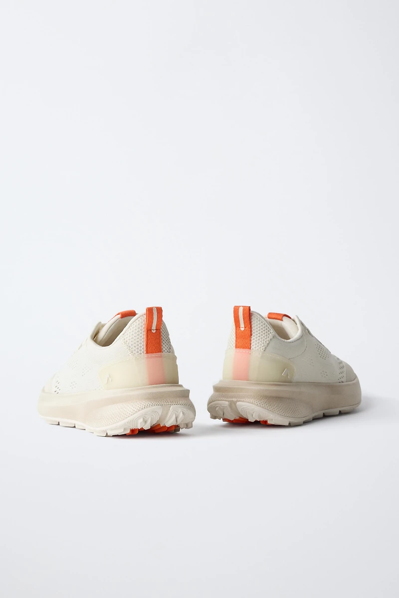SPORT SNEAKERS