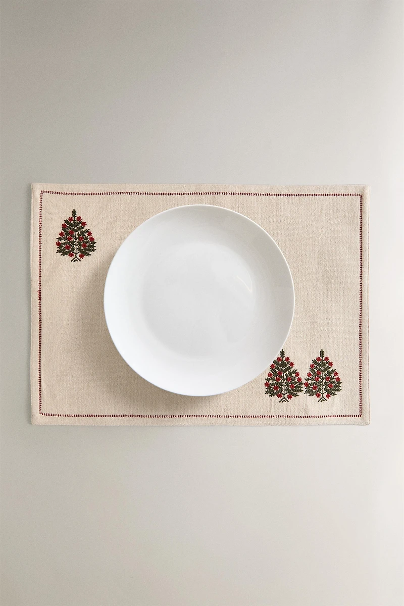 SET DE TABLE INDIVIDUEL EN COTON SAPINS DE NOËL