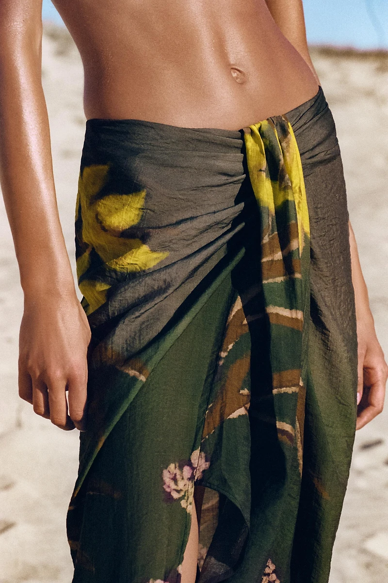 FLORAL PRINT KNOTTED PAREO