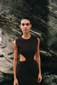 CUT OUT KNIT DRESS