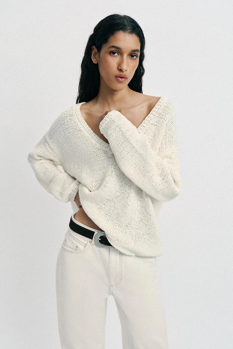 V-NECK KNIT JUMPER