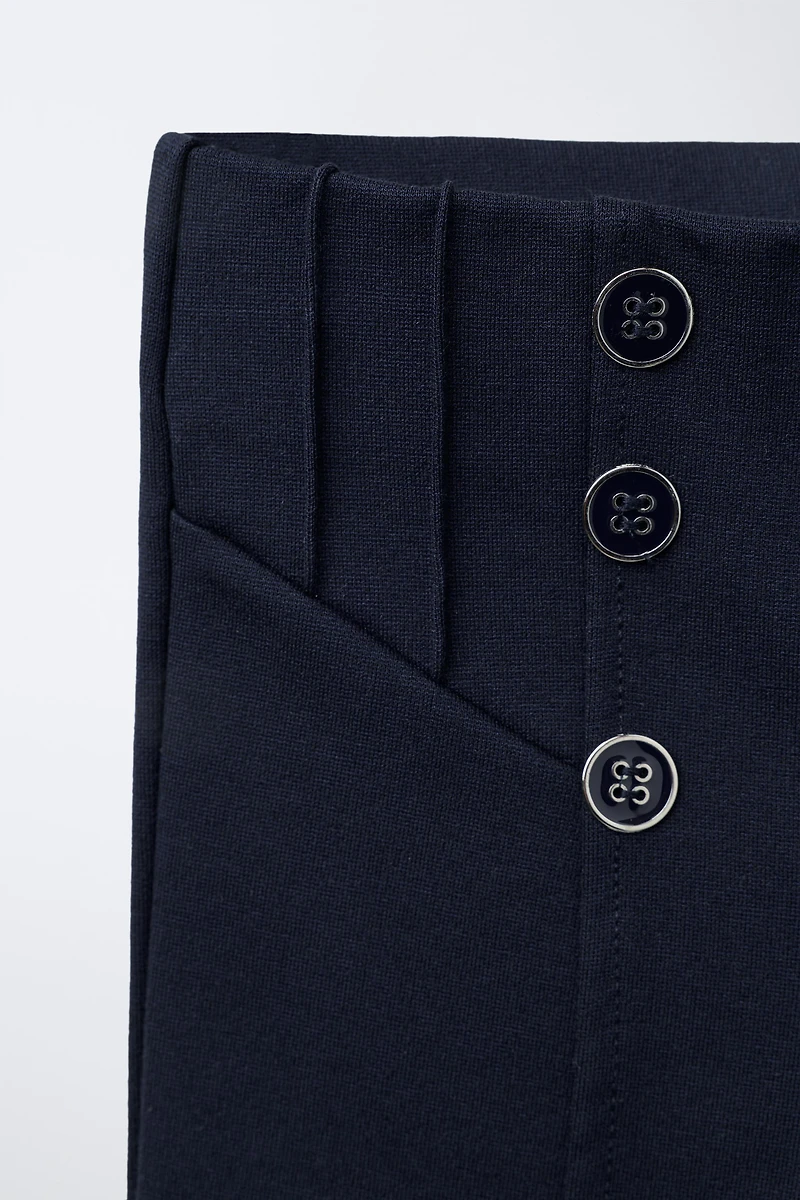 LEGGING EN MAILLE POINT DE ROME ET BOUTONS