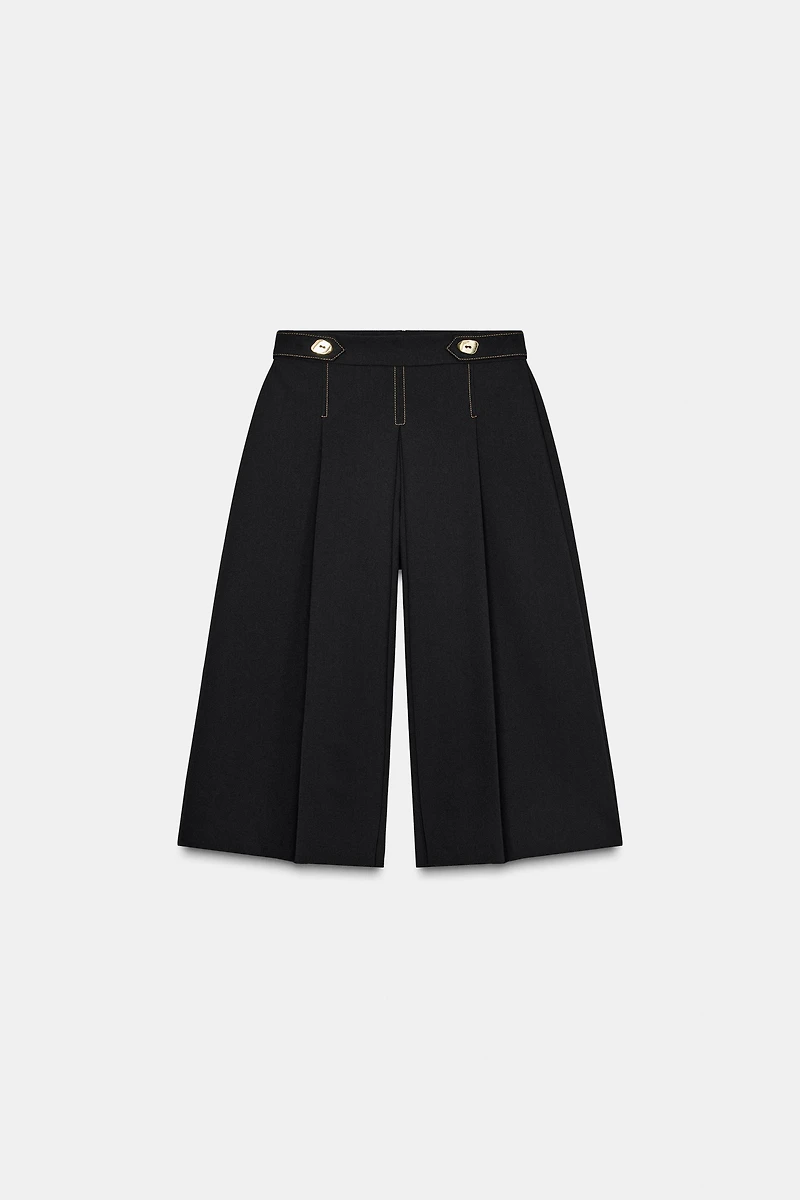 LONG SHORTS WITH CONTRAST STITCHING