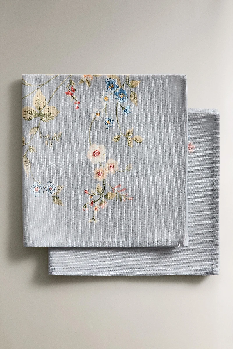 SET OF SMALL FLORAL PRINT NAPKINS (SET 2)