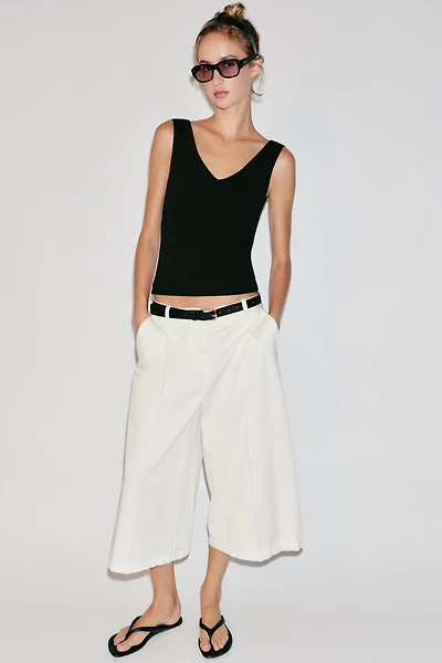 OFF-THE-SHOULDER T-SHIRT