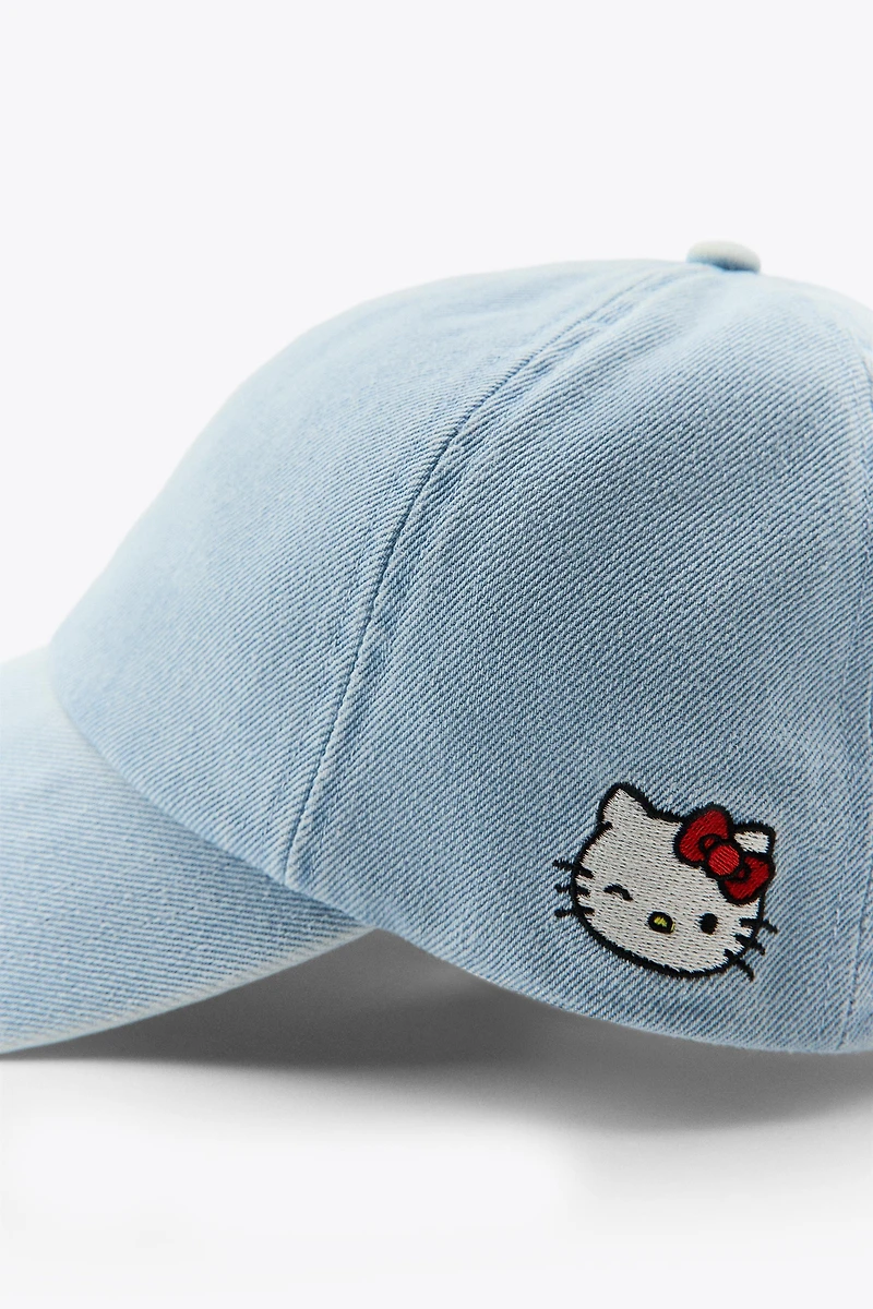 CASQUETTE EN DENIM HELLO KITTY © 2025 SANRIO