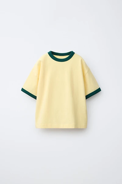 T-SHIRT À LISERÉS EN CONTRASTE