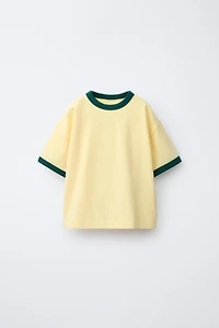 T-SHIRT À LISERÉS EN CONTRASTE