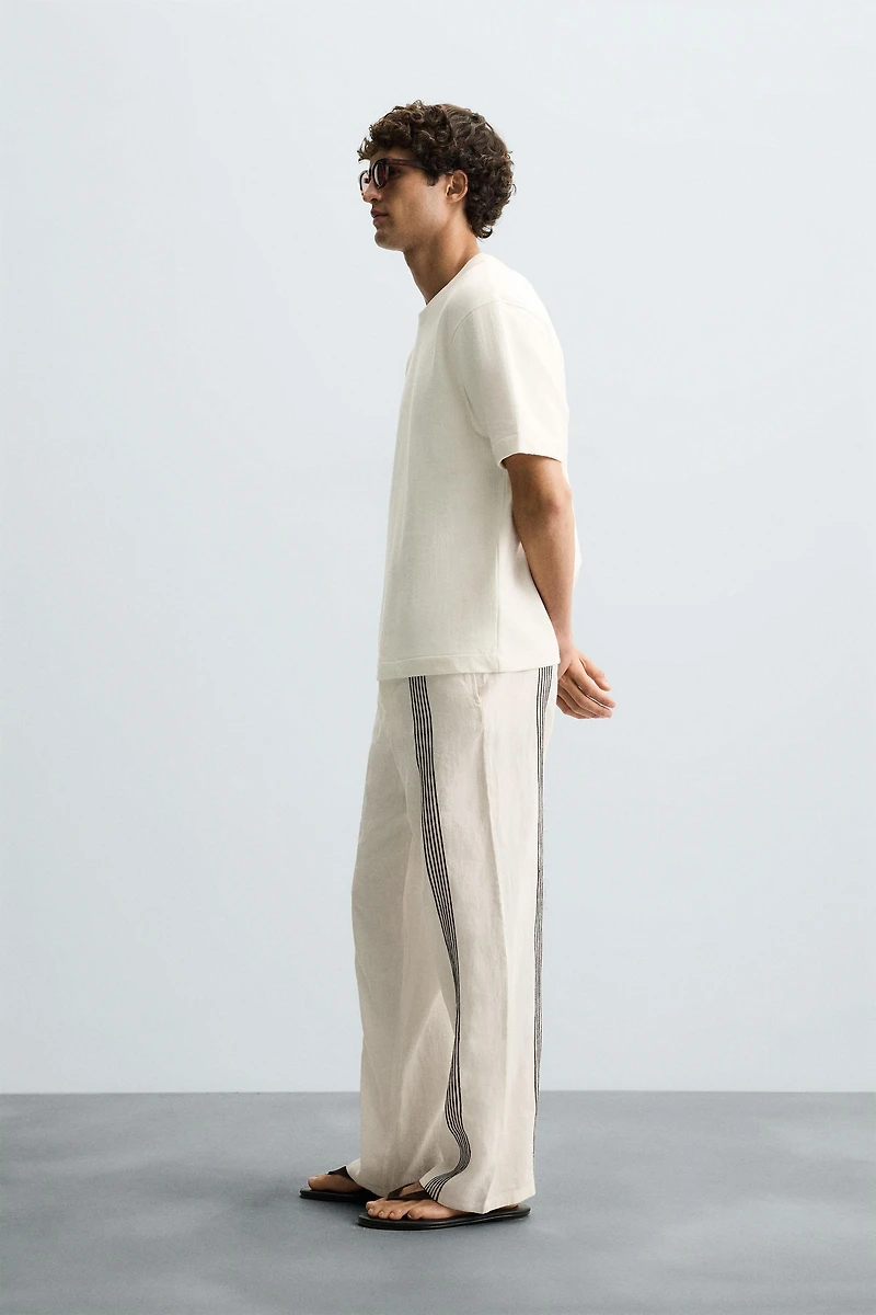 REGULAR FIT TEXTURED SWEATSHIRT