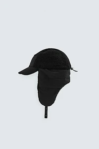 CASQUETTE TECHNIQUE AVEC CACHE-OREILLES