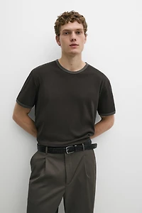 100% cotton contrast neck T-shirt