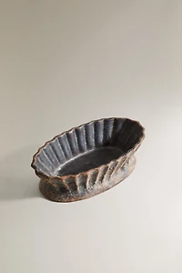 TERRACOTTA BATHROOM TRAY WITH RAISED DESIGN