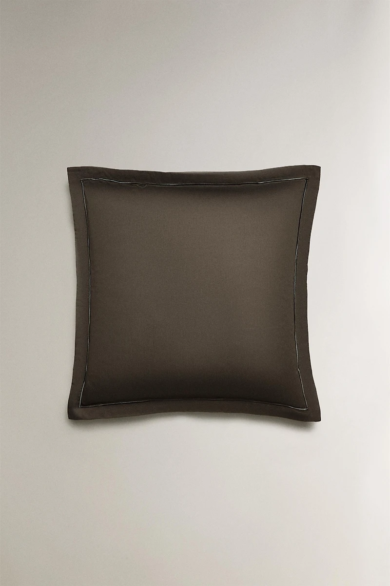 SATEEN PILLOWCASE WITH FESTOON DESIGN (300 THREAD COUNT)