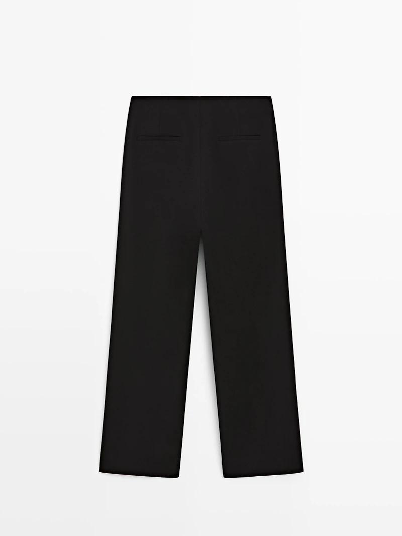 Pantalon capri avec boutons