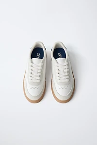BASIC SNEAKERS