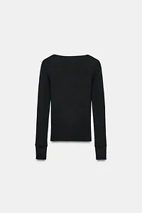 RIBBED LONG-SLEEVE T-SHIRT