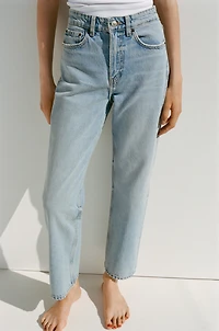 HIGH-WAISTED TRF MOM FIT JEANS