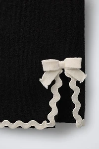 CONTRAST RICKRACK PANTS