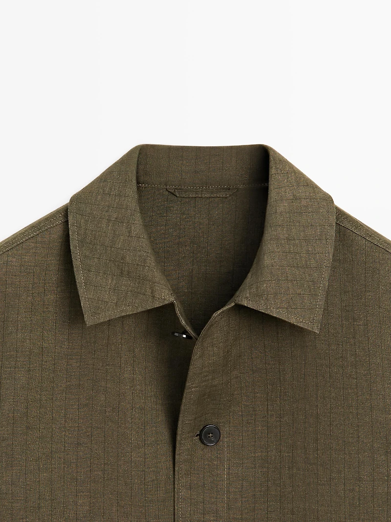 100% linen overshirt with striped pocket details