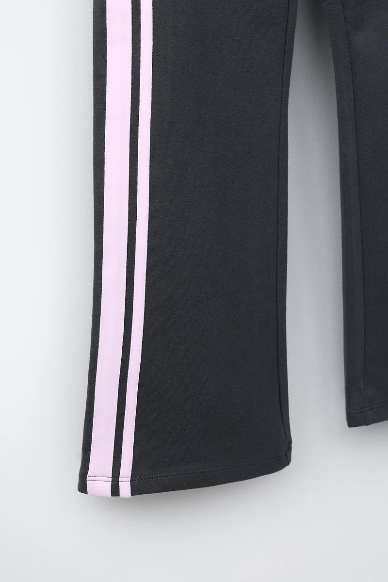 FLARE LEGGINGS WITH SIDE STRIPES