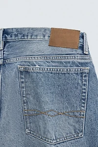 BOOTCUT FIT JEANS