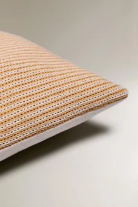 COUSSIN ENFANT BRODERIE LETTRE L