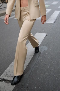 LOW RISE FLARE PANTS