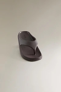 RUBBERIZED BATHROOM SANDALS