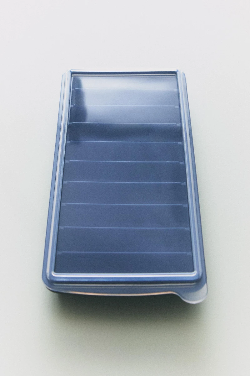 RECTANGULAR SILICONE ICE TRAY - 10 ICE CUBES