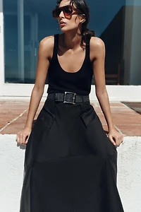 MIDI SKIRT WITH BELT
