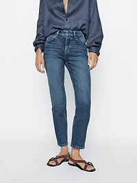 Mid-rise slim fit jeans
