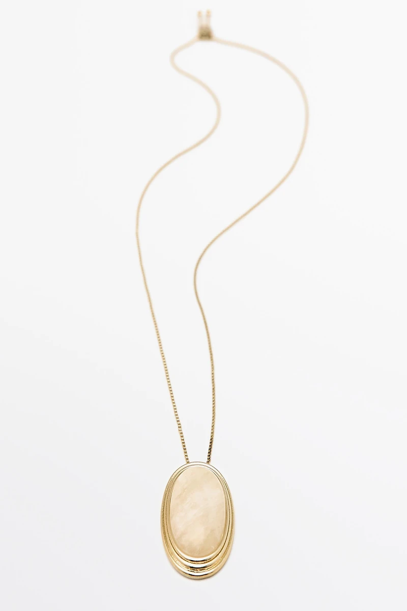 Oval Quartz Pendant Necklace