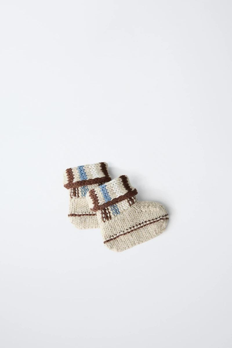 KNIT BOOTIES