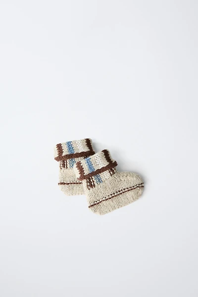 KNIT BOOTIES