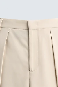 PANTALON COUPE LARGE PLIS