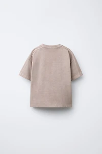T-SHIRT TEINT EN PIÈCE DÉCOUPES