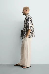 CHEMISE À IMPRIMÉ GÉOMÉTRIQUE