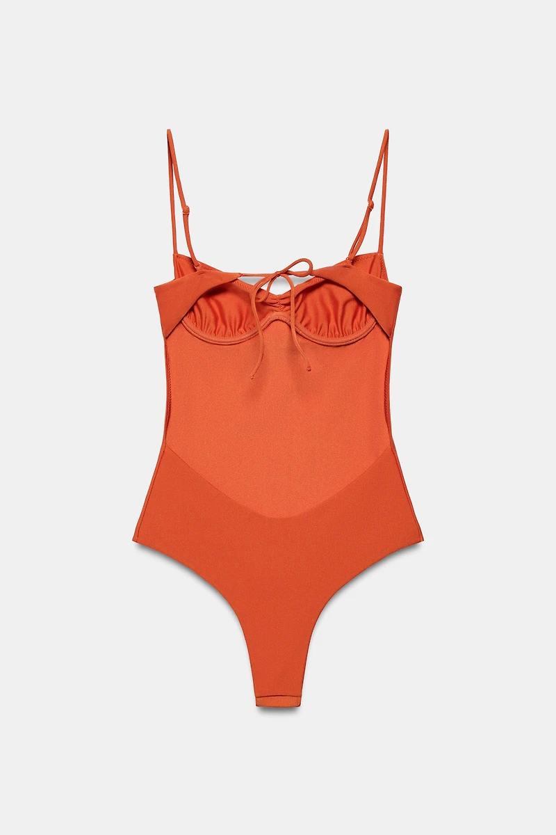 MAILLOT DE BAIN SATINÉ À ARMARTURES