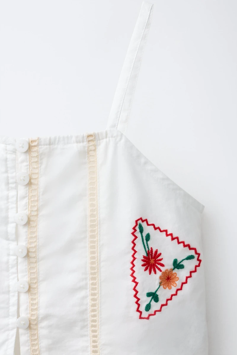 TOP BRODERIES PATCHWORK