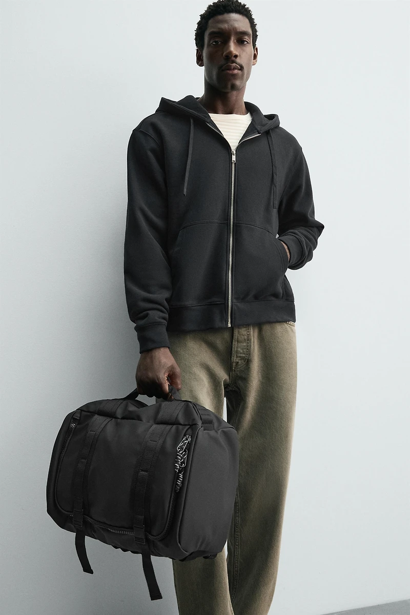 TECHNICAL TRAVEL BACKPACK