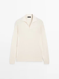 Knit sweater with a polo collar