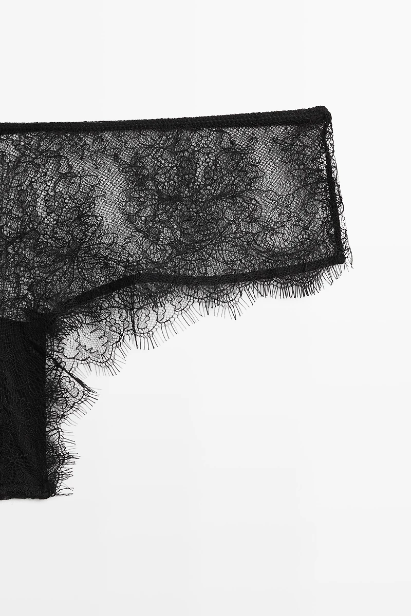 Scalloped lace culotte briefs