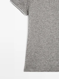 Short sleeve T-shirt with double trim
